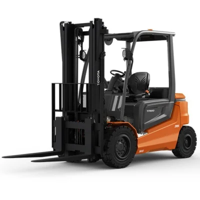 Toyota Traigo80, čtyřkolový, 3,5 t, prodloužené těžiště nákladu, kompaktní provedení